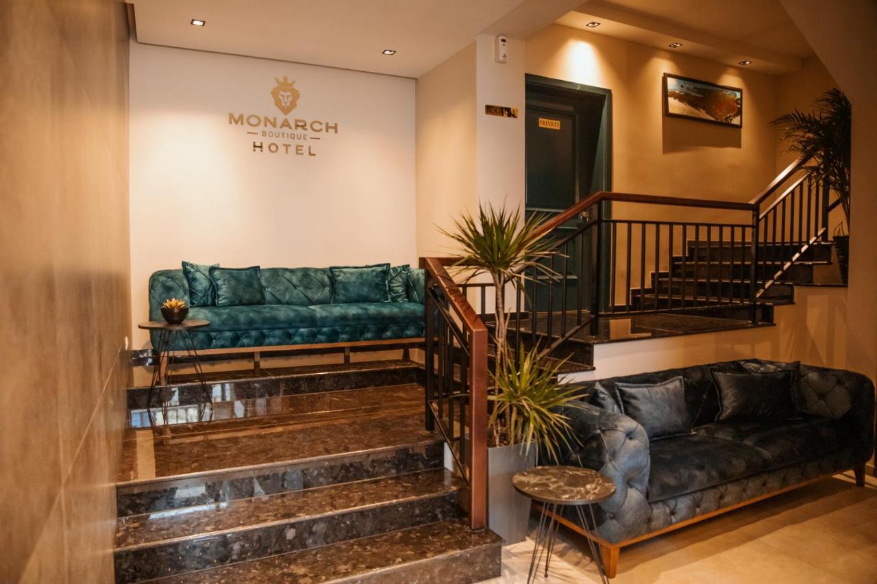 Monarch Boutique Hotel Призрен Экстерьер фото